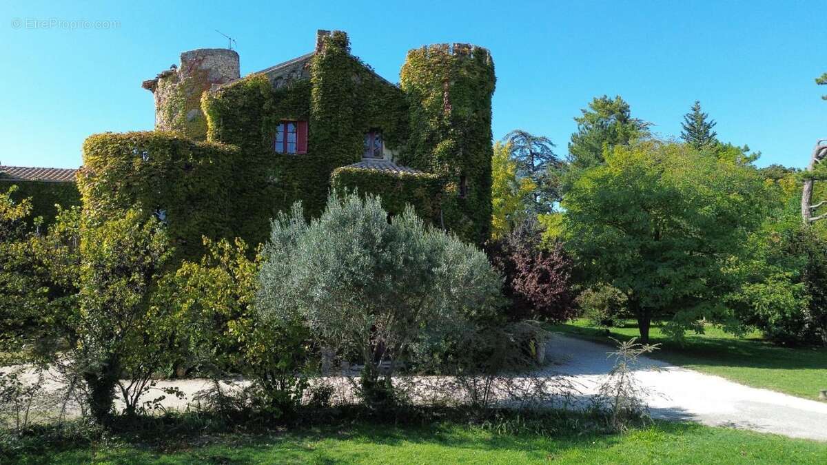Appartement à LE PONTET
