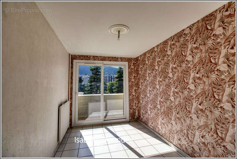Appartement à ECHIROLLES