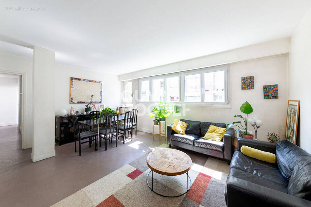 Appartement à PARIS-15E