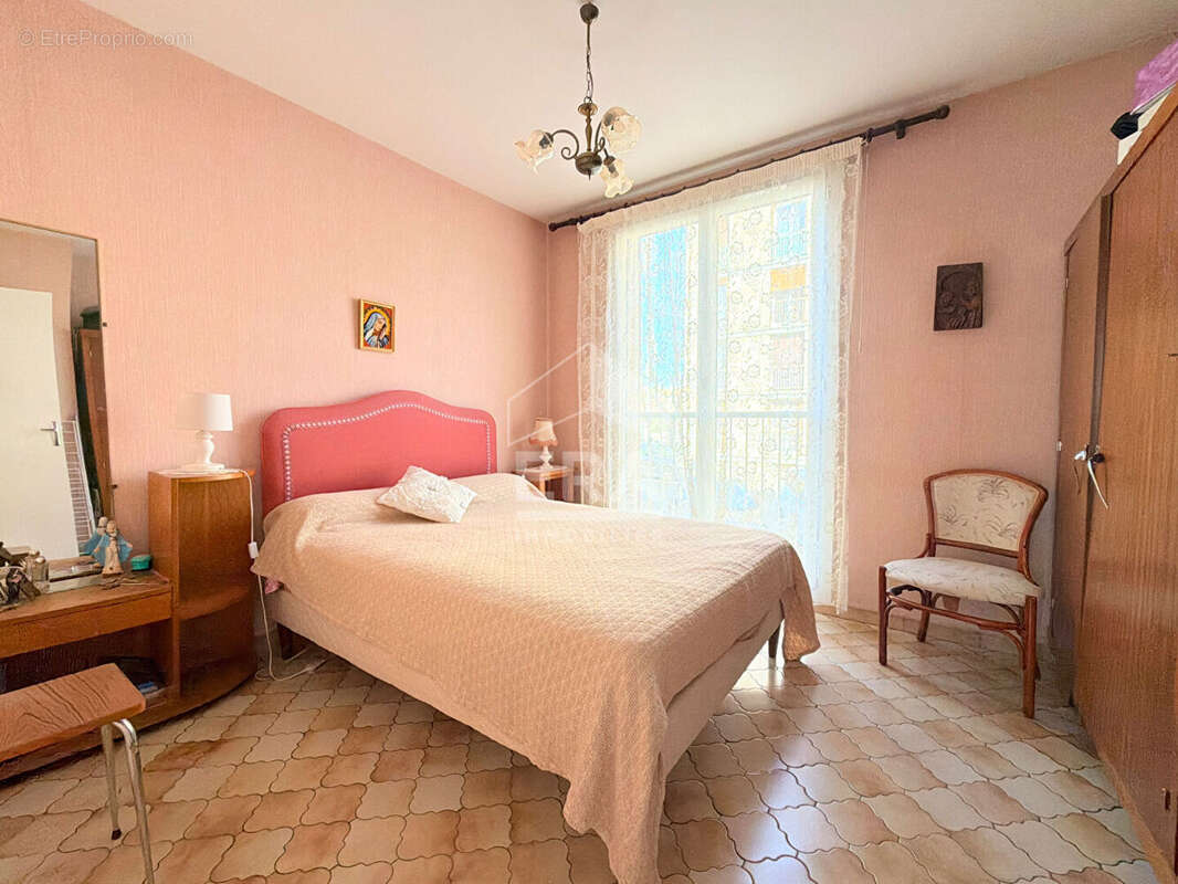 Appartement à SALON-DE-PROVENCE