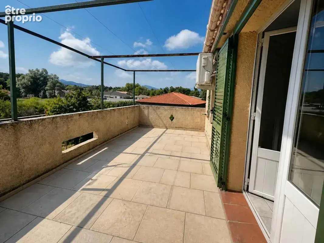 Appartement T4 de 90 m² à Antisanti - photo 8