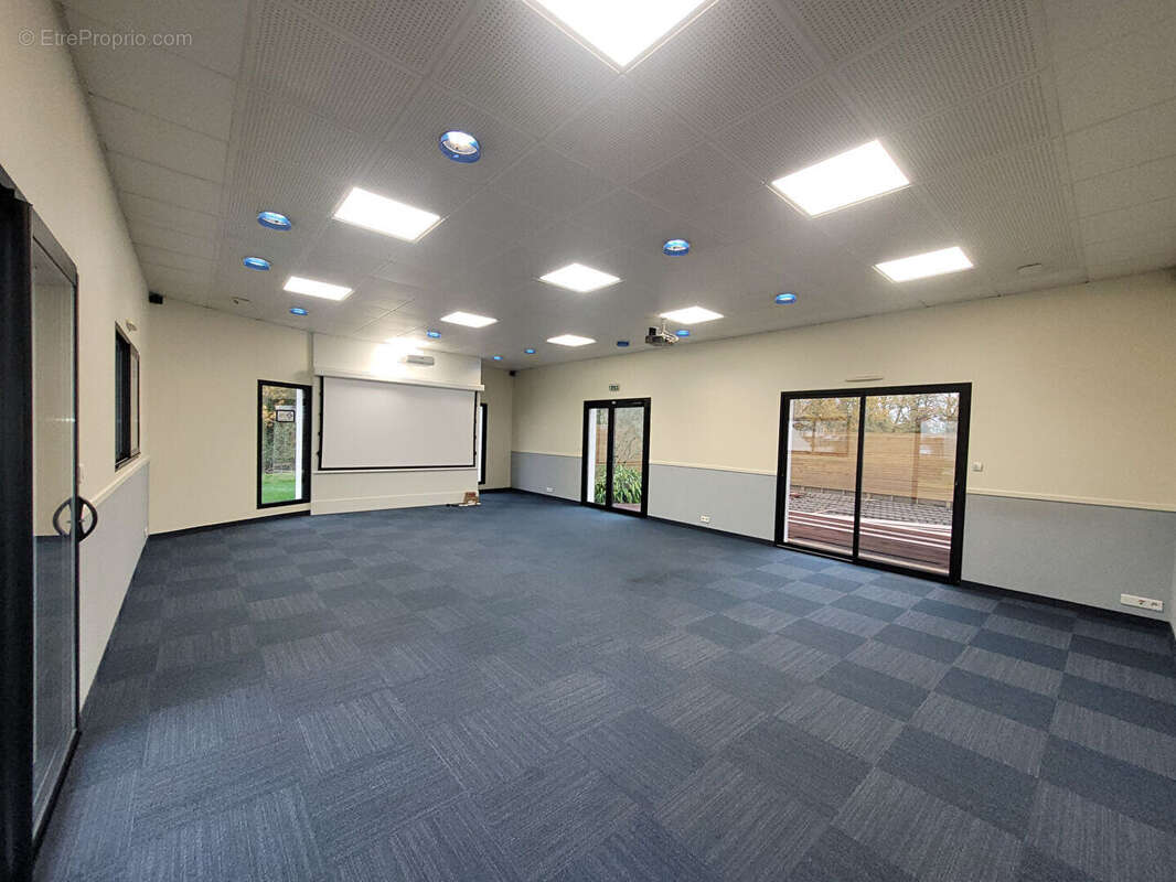 Commerce à HAUTE-GOULAINE