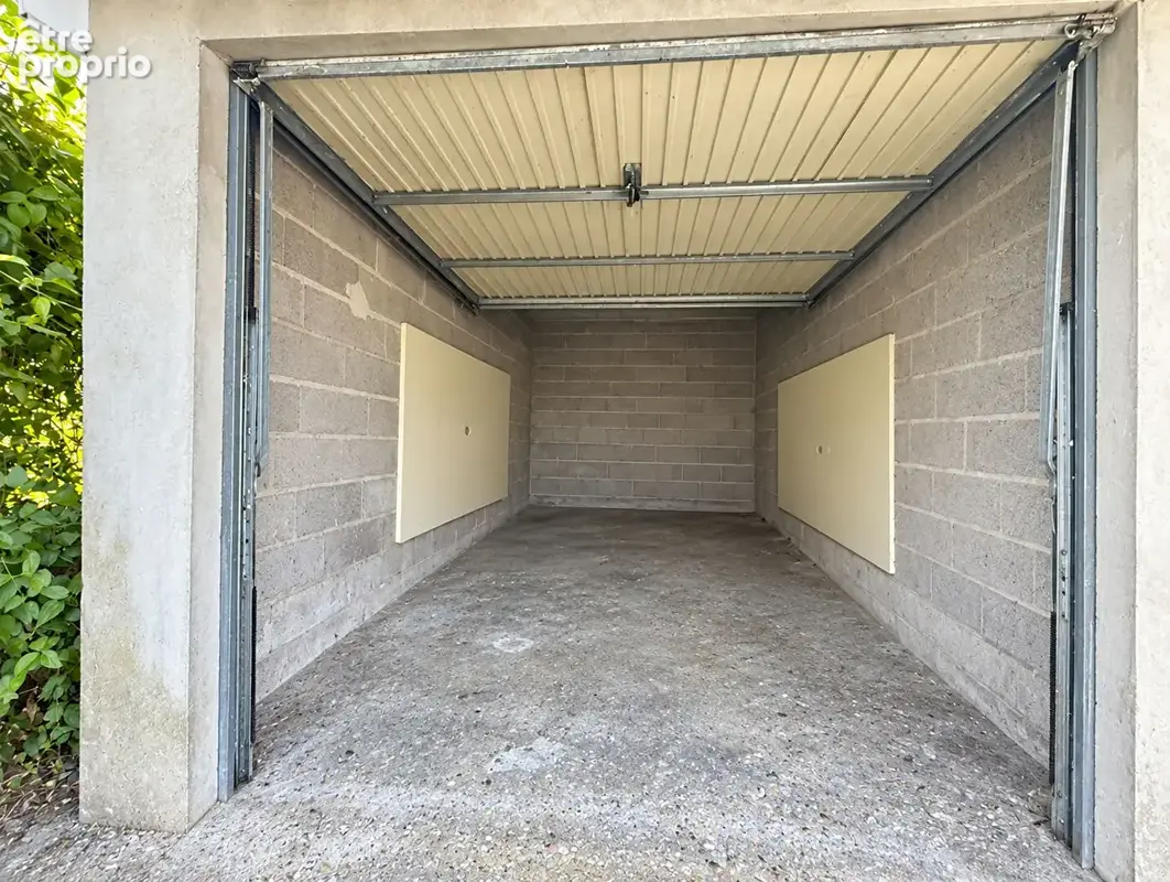 Garage fermé - photo 2