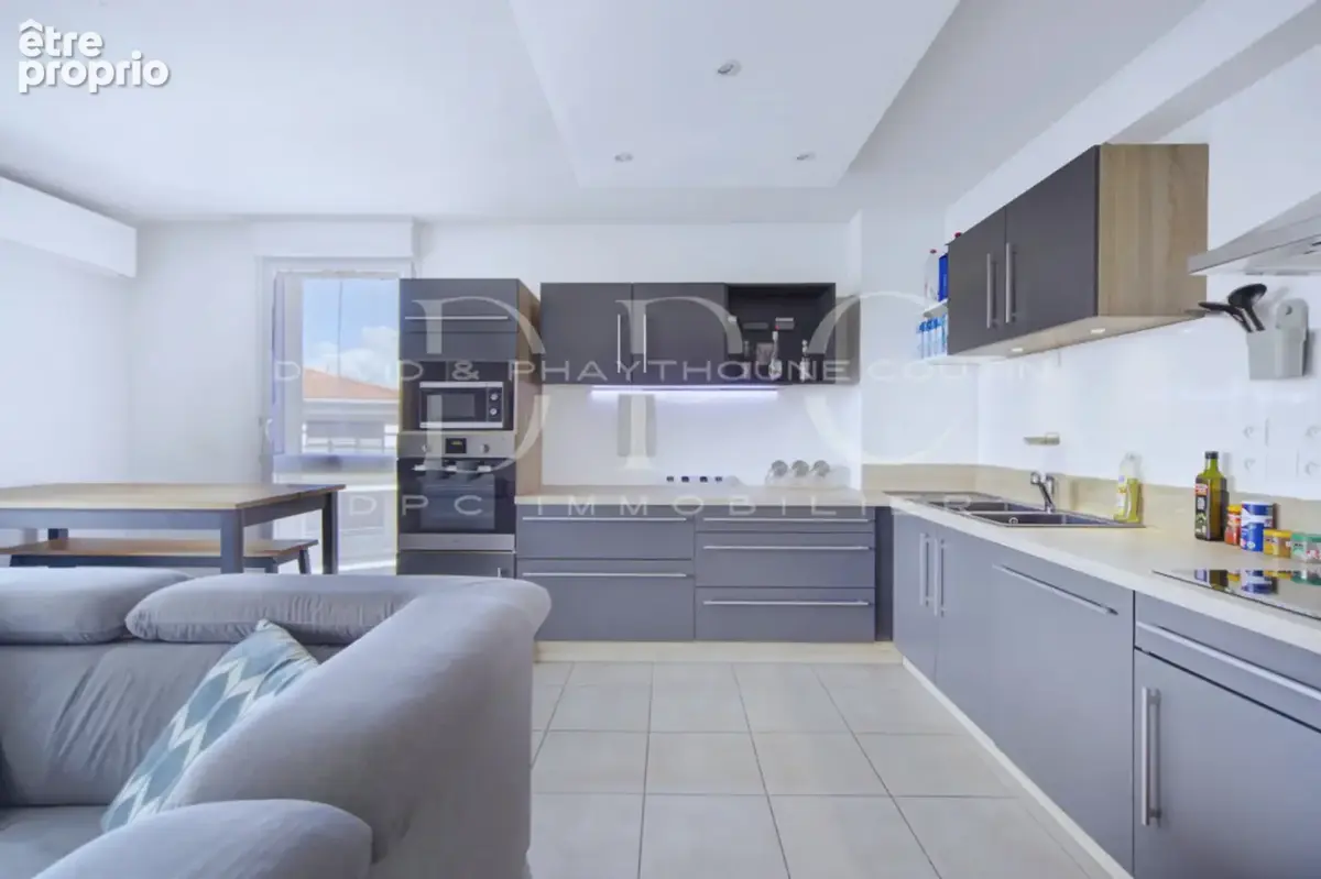 Lalande- appartement t3- dernier etage- parking sous sol - photo 3