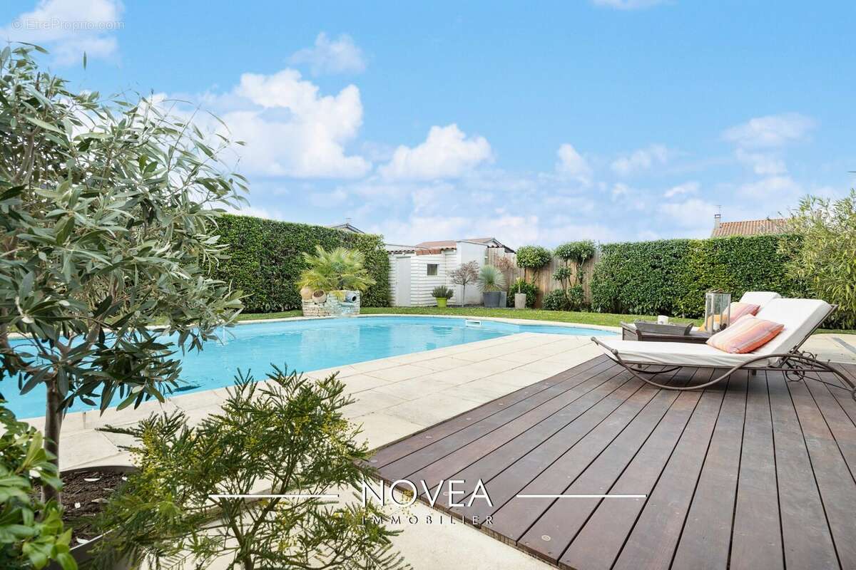 Maison à CAILLOUX-SUR-FONTAINES