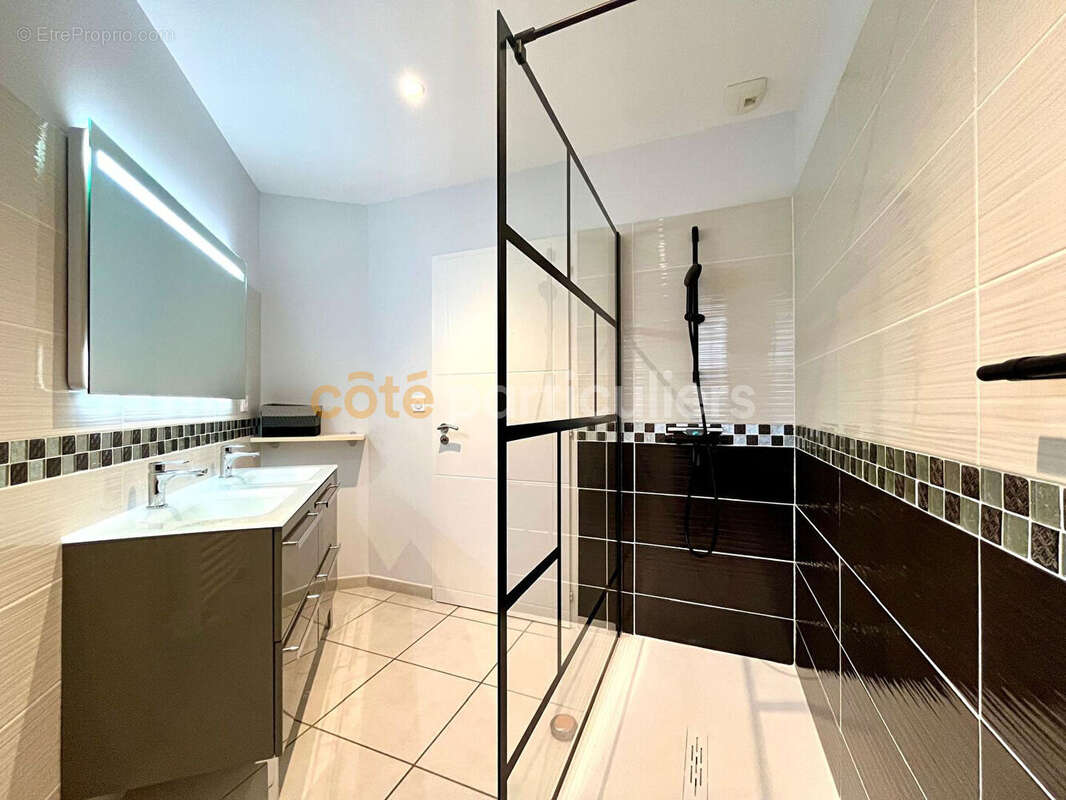 Maison à SAINT-SULPICE-DE-ROYAN