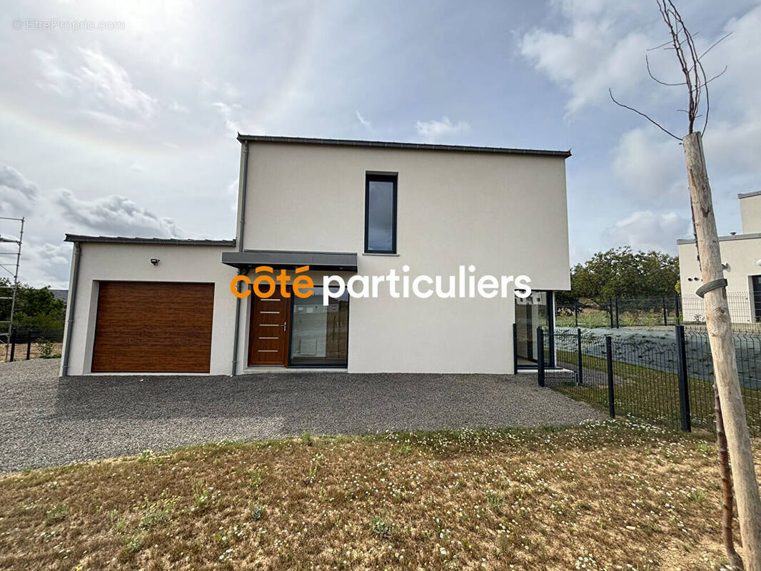 Maison à EVRECY