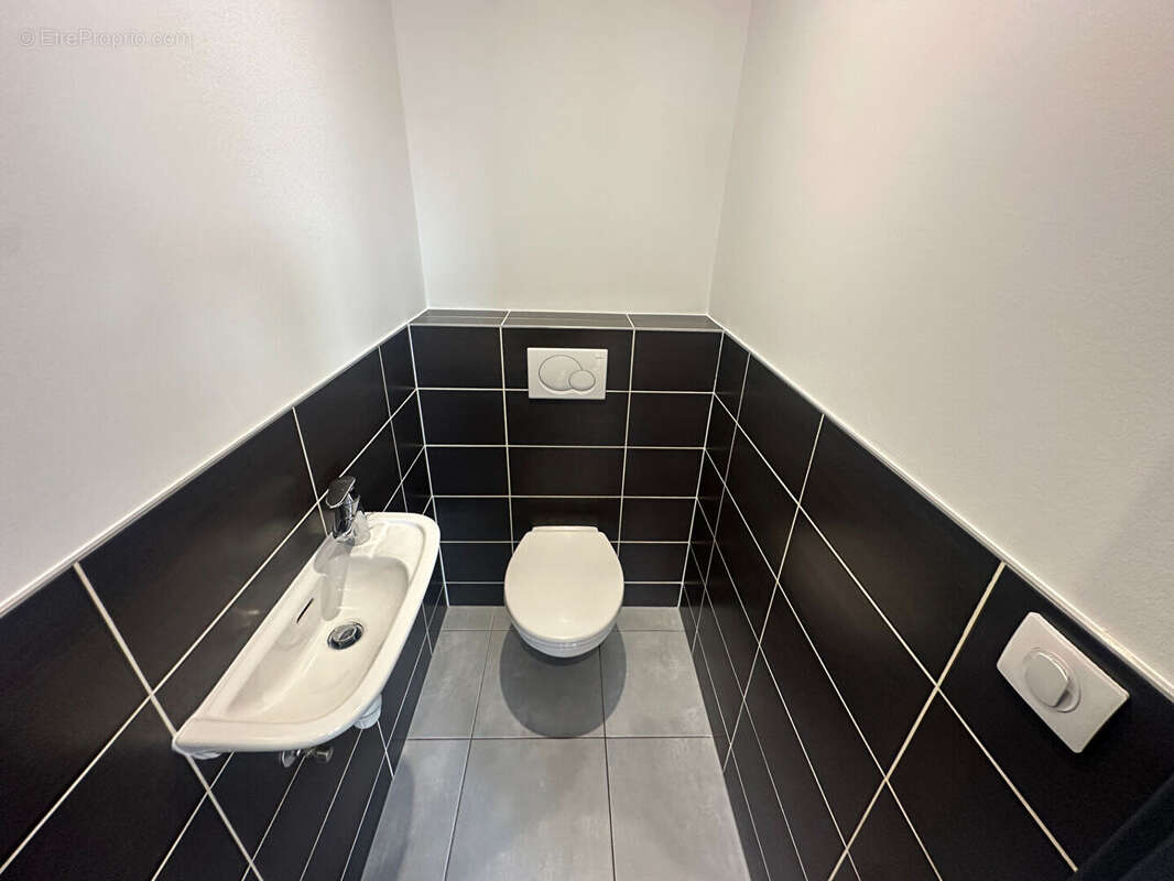 Appartement à COURCELLES-SUR-NIED