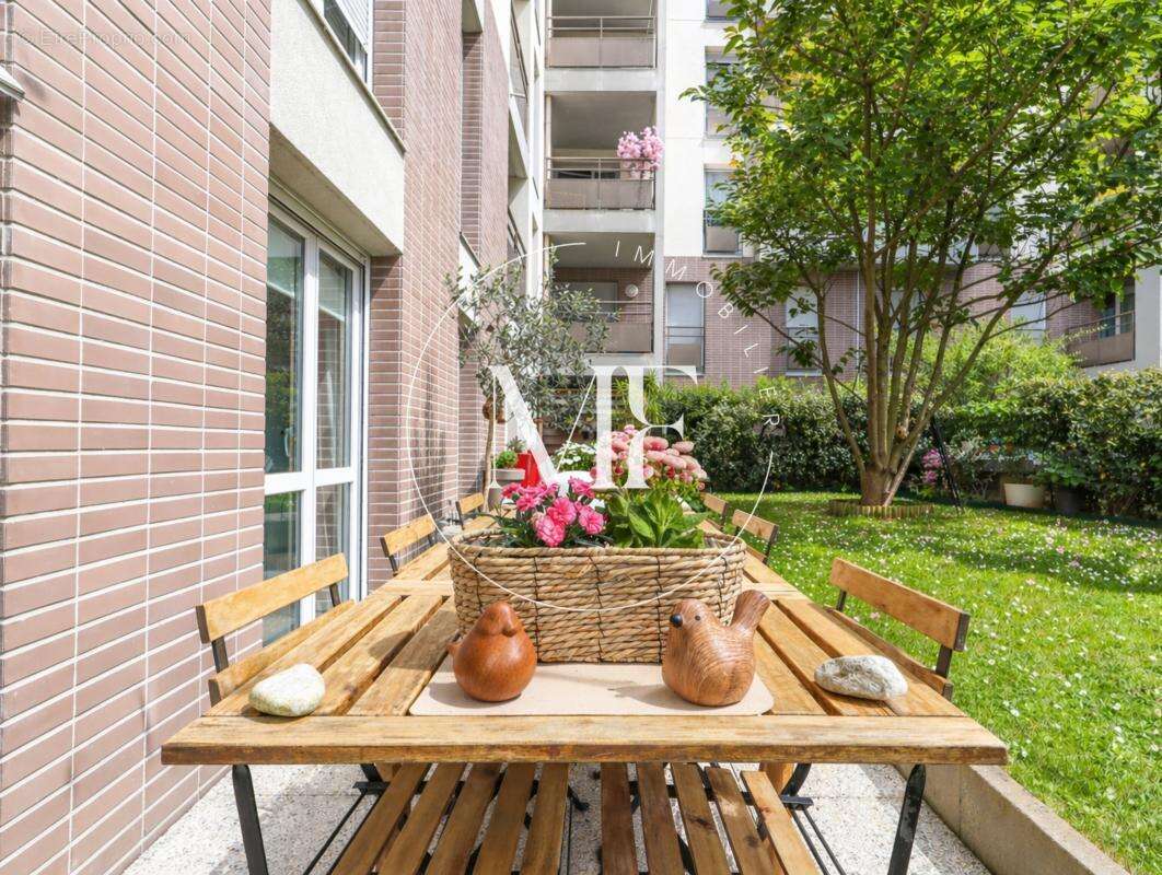 Appartement à NANTERRE