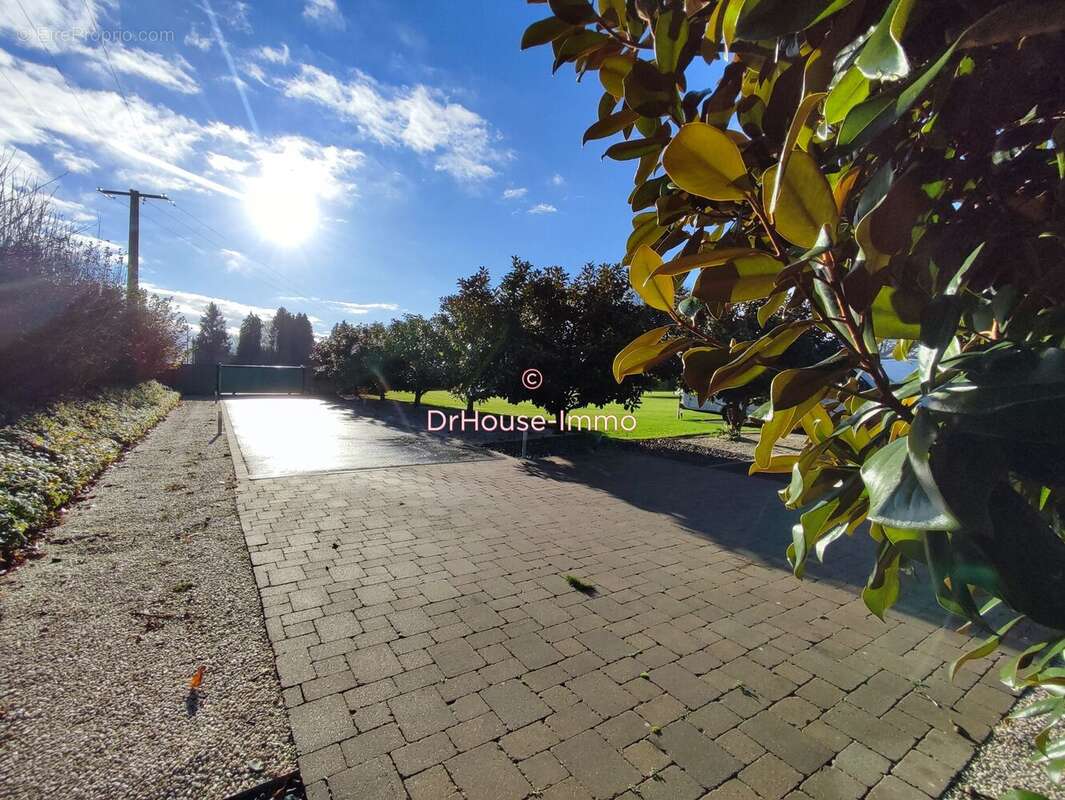 Maison à TRUTTEMER-LE-GRAND