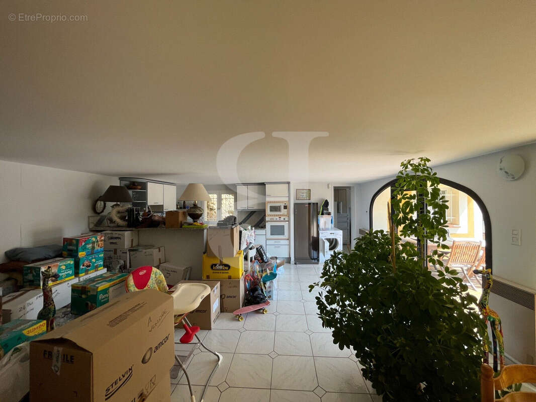 Maison à BEAUMES-DE-VENISE