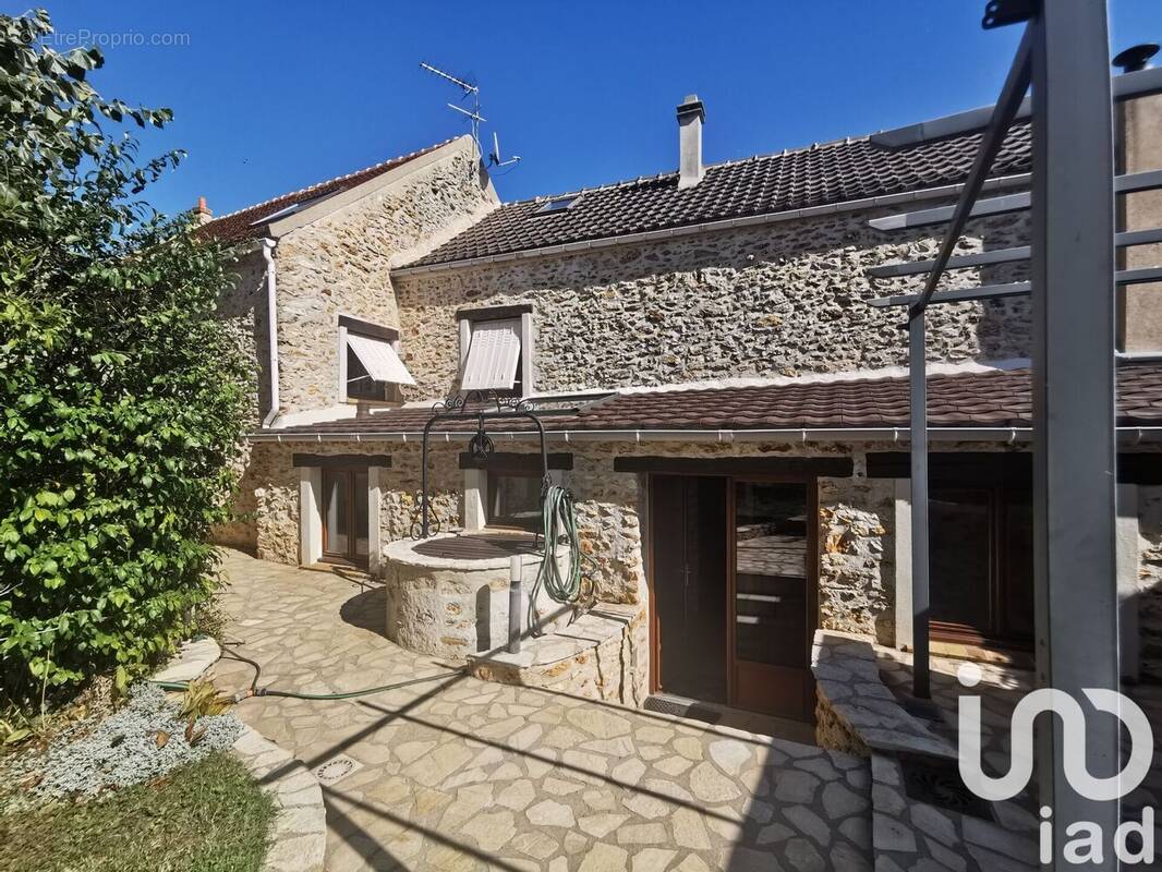 Photo 1 - Maison à SOLERS