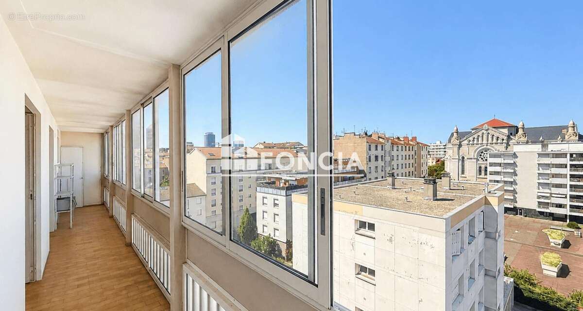 T4 traversant au dernier étage – Balcon plein sud – Loggia – Garage – Vue dégagée - photo 5