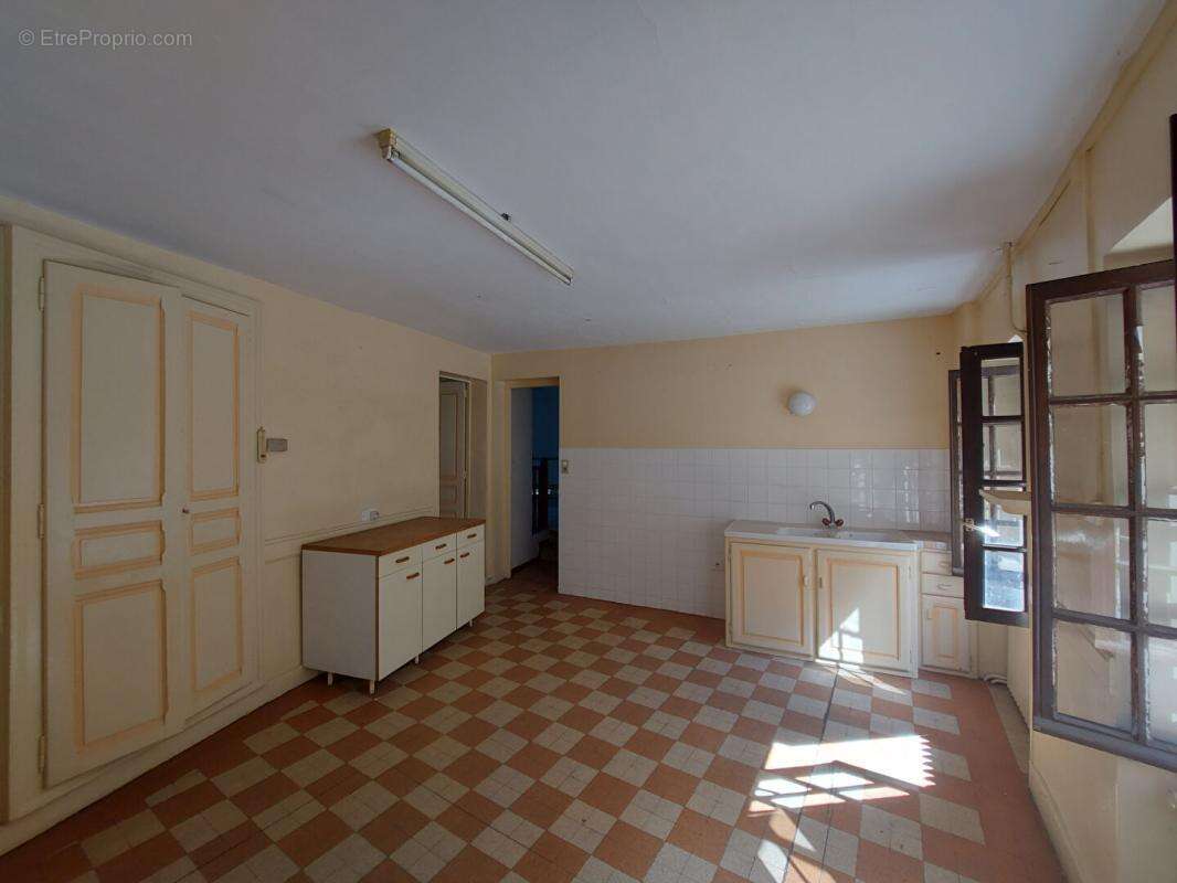 Maison de village 6P 147 m2 CHAMOUX-SUR-GELON (73390) - photo 2