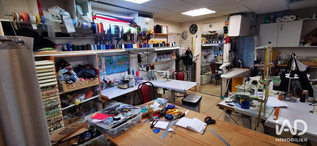 Photo 4 - Commerce à CRECY-LA-CHAPELLE