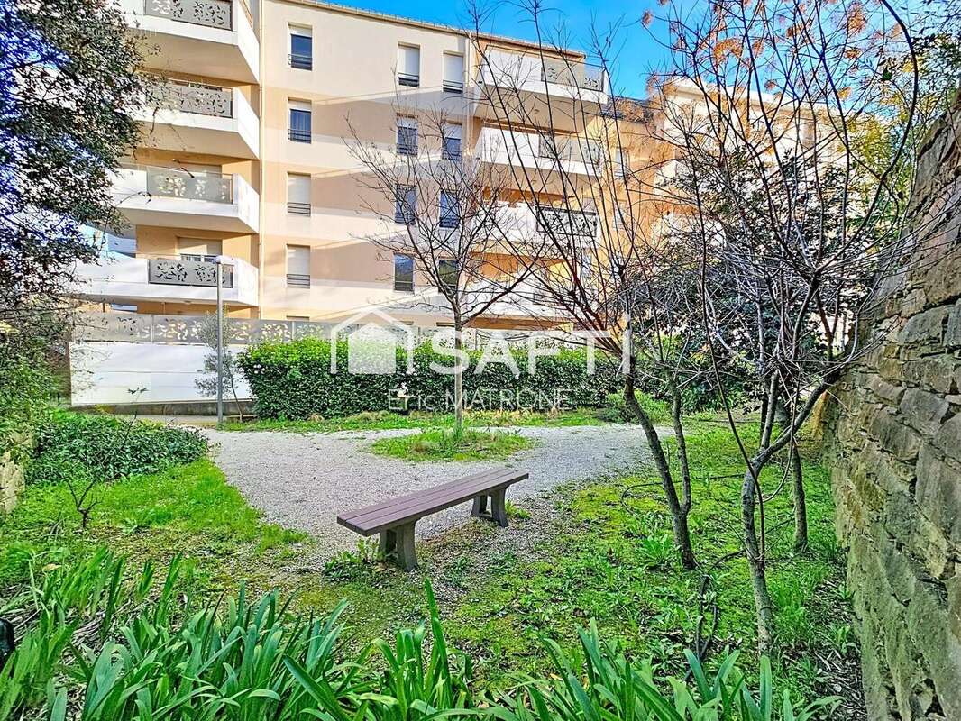 Photo 9 - Appartement à MARSEILLE-11E