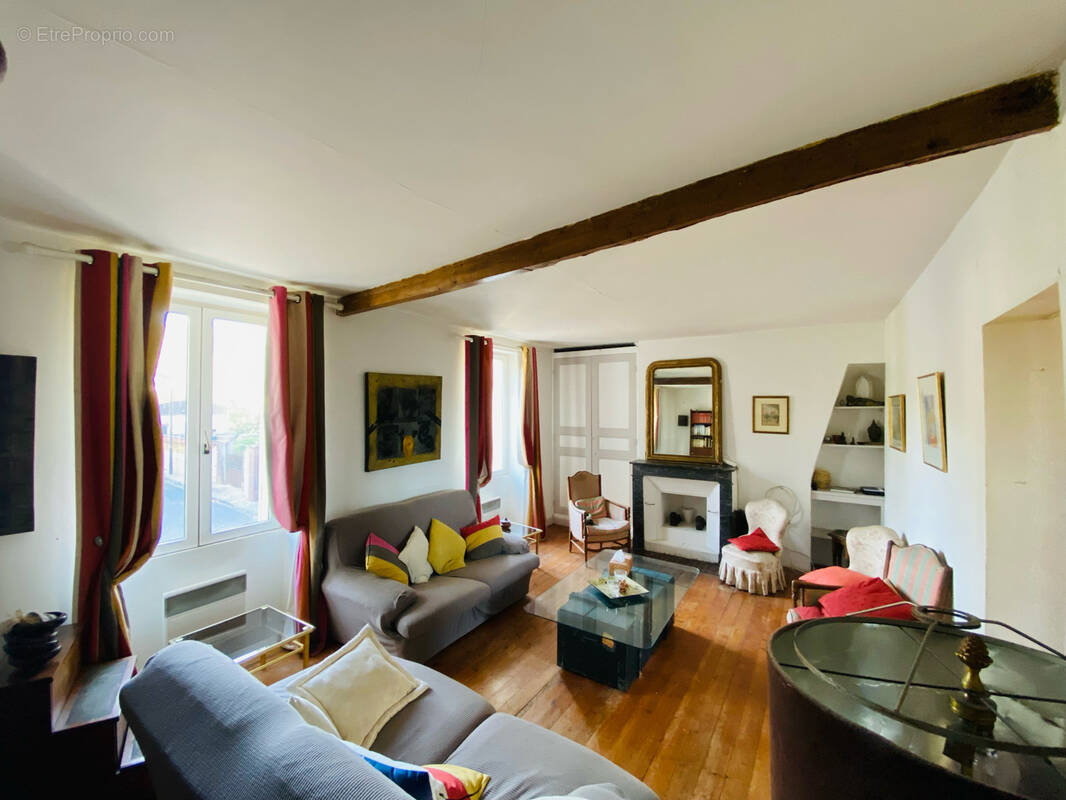 Maison à LA CHAPELLE-REANVILLE