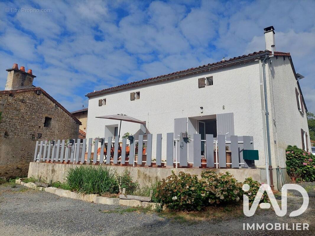 Photo 1 - Maison à PAYROUX