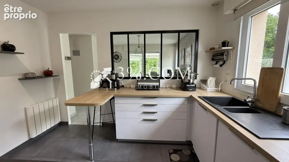 Contemporaine sur un magnifique et grand terrain - photo 9