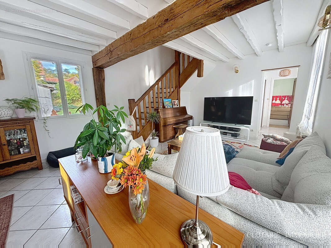 Maison à JONQUIERES