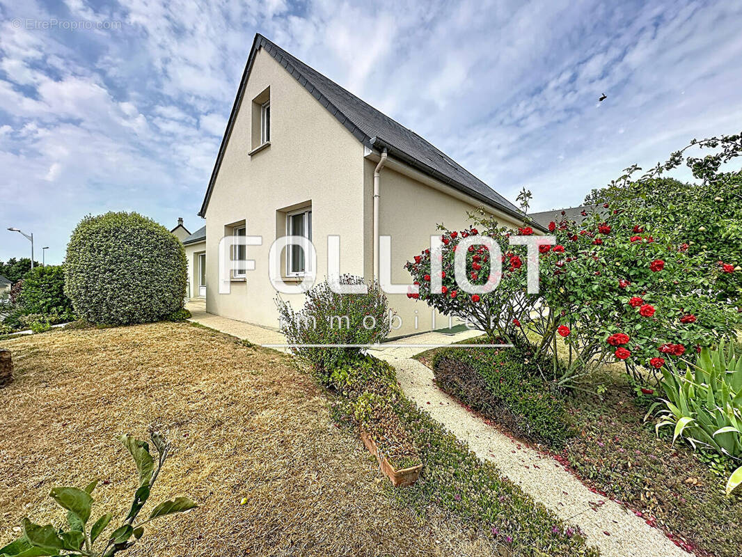 Maison à DONVILLE-LES-BAINS