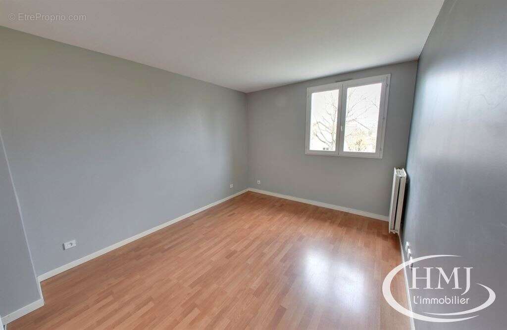 Maison à RIS-ORANGIS