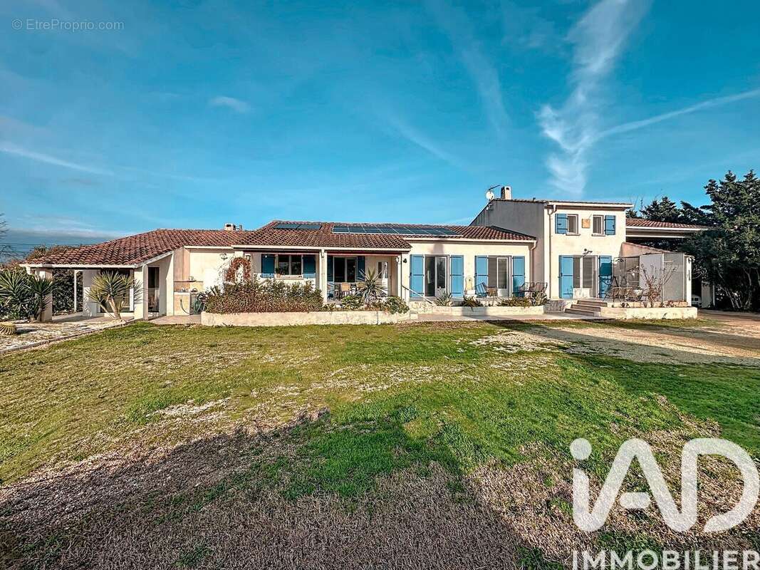 Photo 2 - Maison à BELLEGARDE