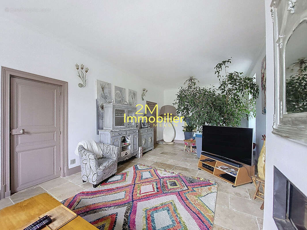 Maison à LE MEE-SUR-SEINE