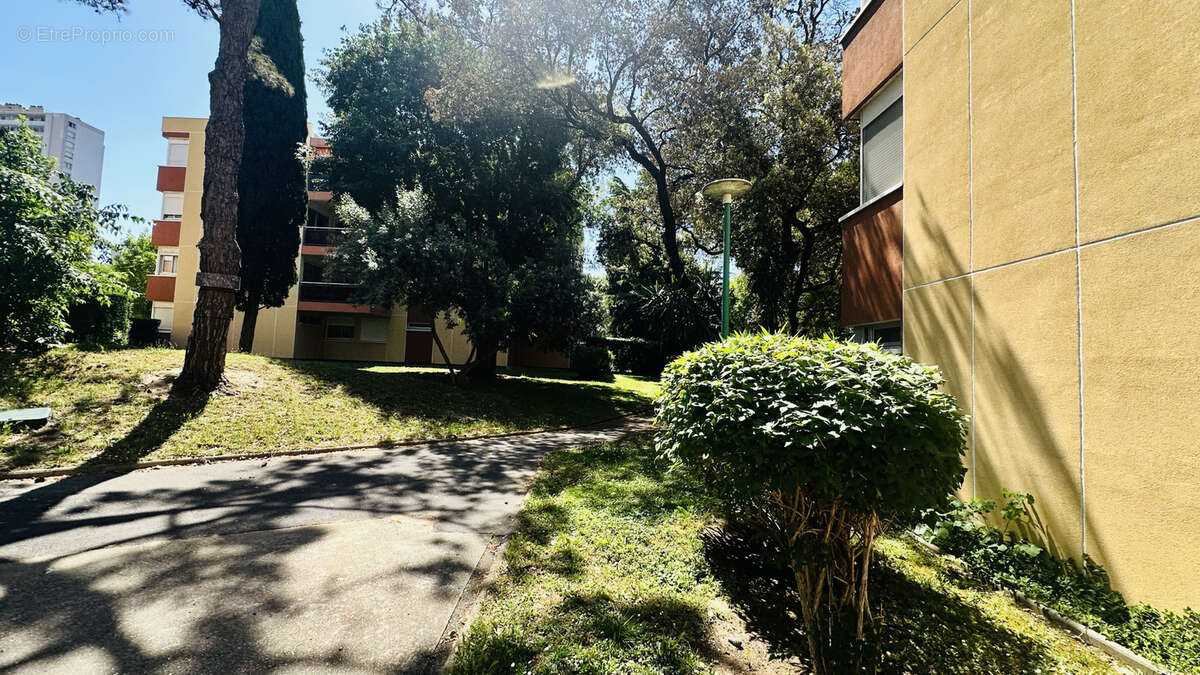 Appartement à MARSEILLE-9E