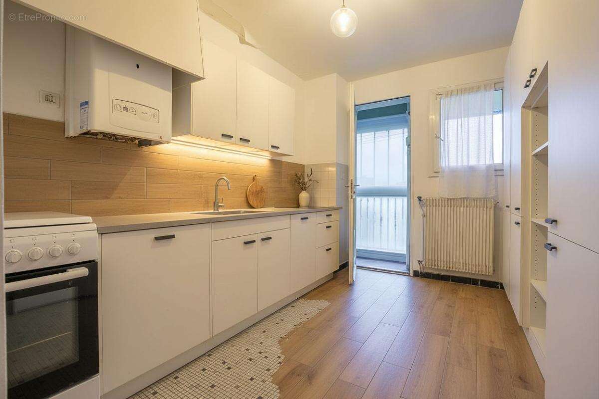 Appartement à MARSEILLE-13E