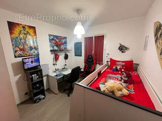 Maison familiale T5 de 105 m2 avec jardin & stationnement - photo 8