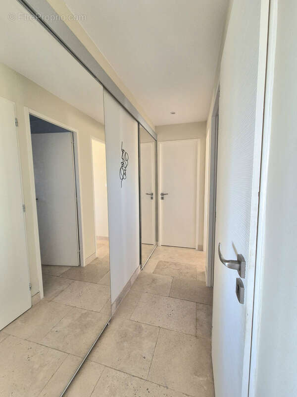 Appartement à HYERES