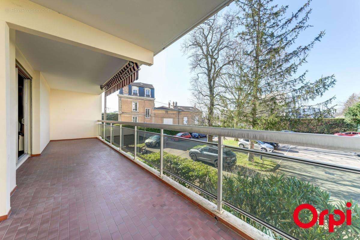 Appartement à CALUIRE-ET-CUIRE