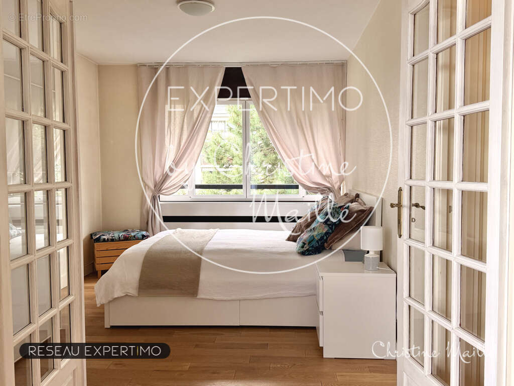 Appartement à VERSAILLES
