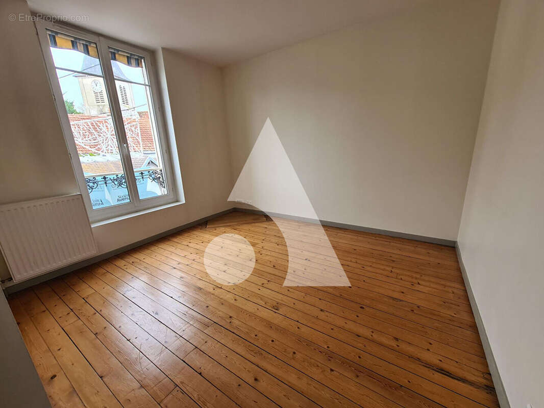 Appartement à SAINT-GERMAIN-SUR-MORIN