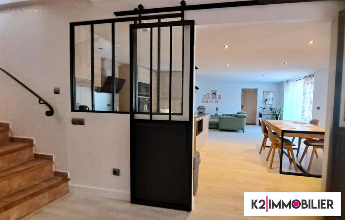 Maison à SAINT-MARCEL-LES-SAUZET