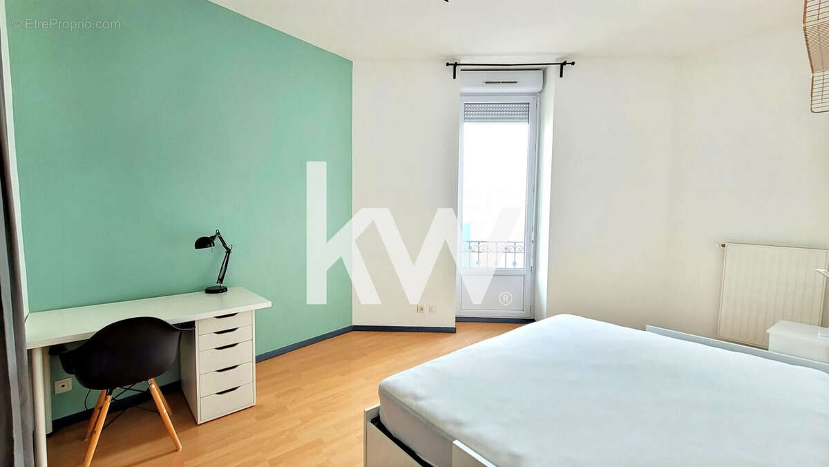 Appartement 95 m² à Saint-Etienne  - photo 8