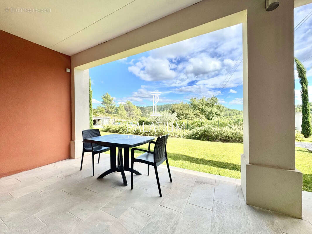 Appartement à GREOUX-LES-BAINS