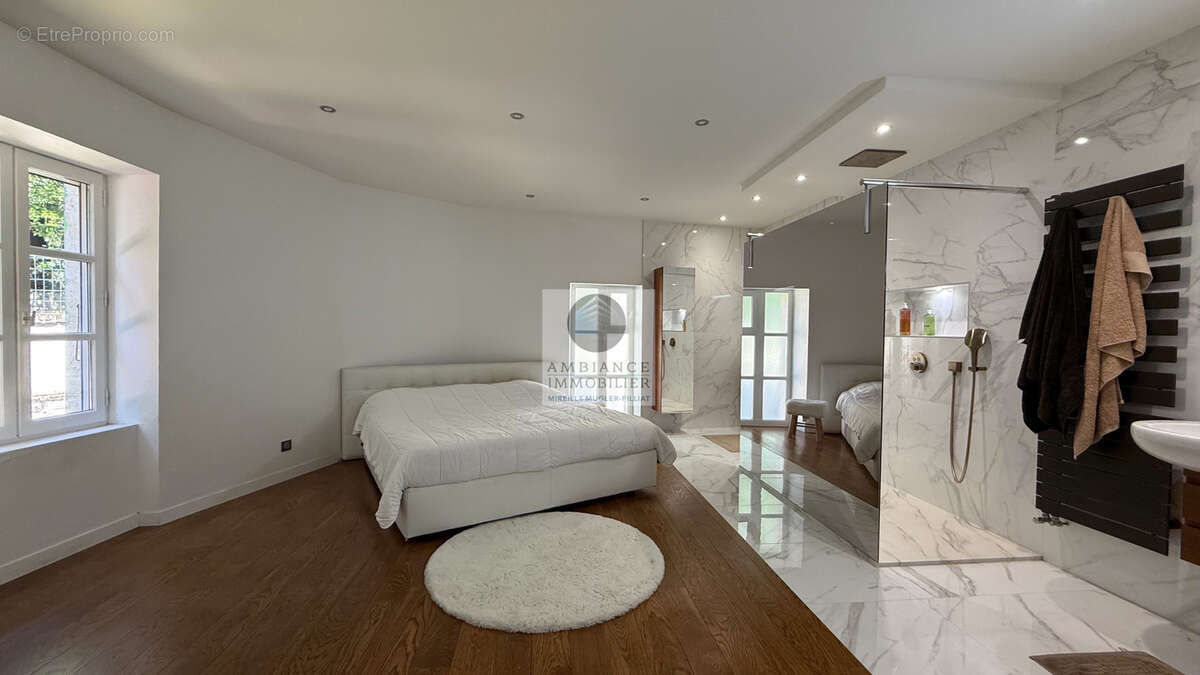 Maison à ETOILE-SUR-RHONE