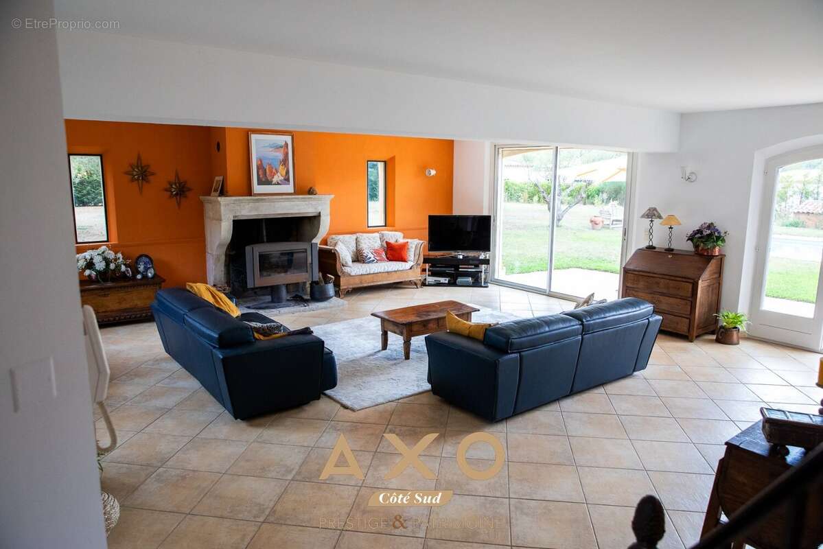 Maison à MEYRARGUES