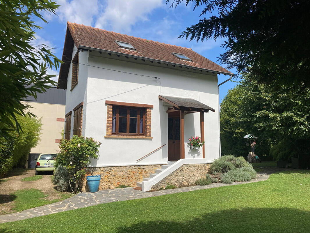 Maison à ERMONT