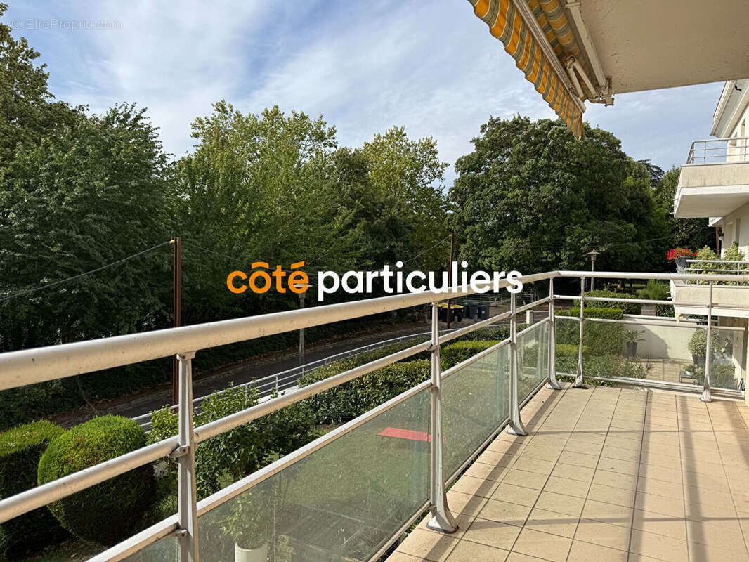 Appartement à SAINT-JEAN-DE-LA-RUELLE