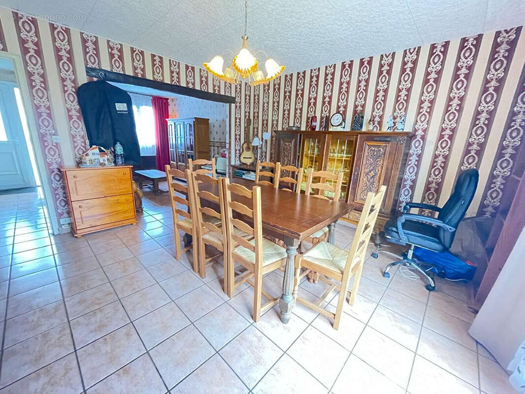 Maison à AMBLAINVILLE