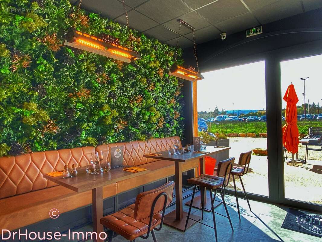 Commerce à GAREOULT