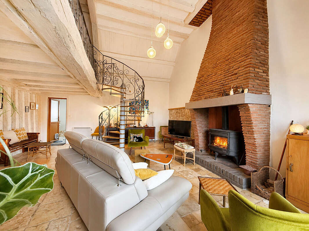 Maison 209m² à saint-ay - photo 2