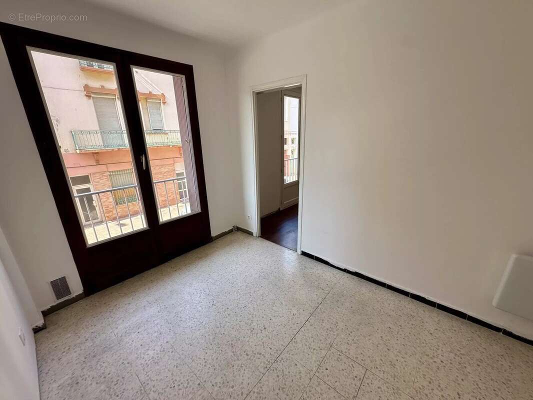 Appartement F2 de 47 m2, secteur Palais des congrès, cave - photo 5