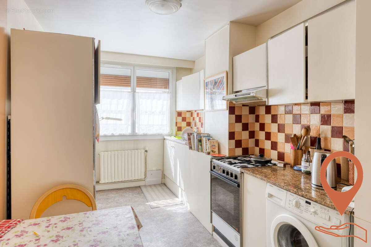 Appartement à PARIS-18E