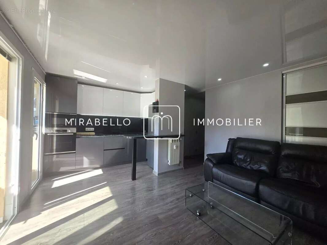 Appartement à LE CANNET