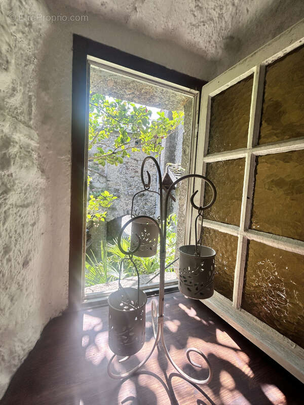 Maison à SAINT-ANDRE-DE-MAJENCOULES