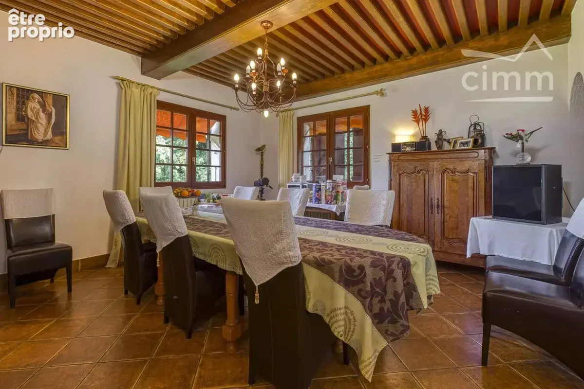 Propriété de charme 420m2 sur 1.6 ha de terrain dans un cadre champêtre sans voisinage - photo 7